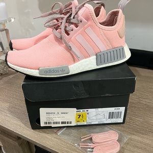 Women’s Adidas NMD R1. Size 7.5